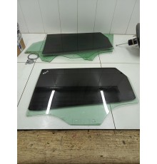 Стекло двери заднее левое