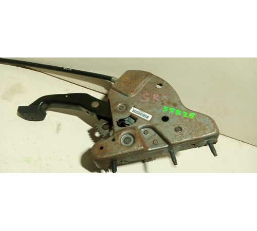 Педаль стояночного тормоза