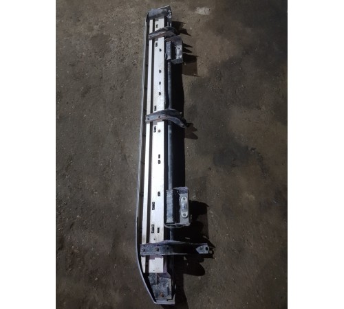 Подножка порога левая