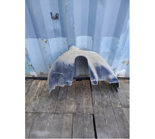 Подкрылок локер задний правый