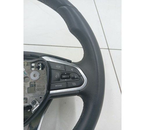 Рулевое колесо в сборе с многофункциональными кнопками