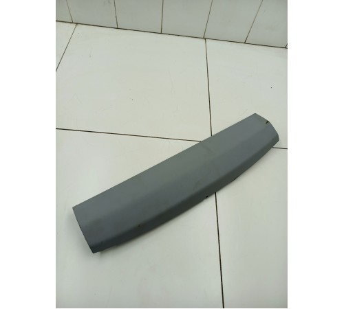 Обшивка двери крышки багажника