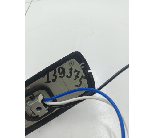 Антенна крыши плавник