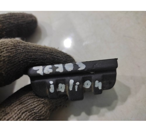 Упор двери багажника(левый)