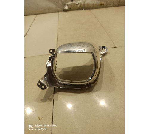 Накладка линзы(передняя левая)