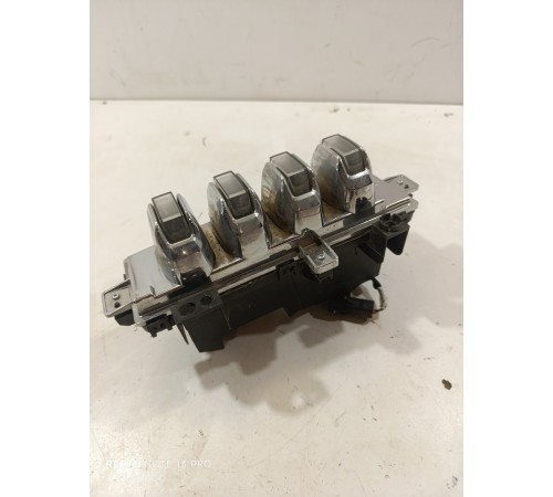 Дневной ходовой огонь правый