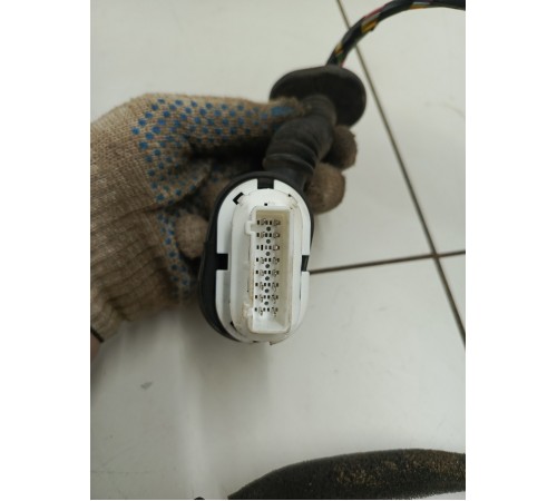 Электропроводка двери задняя левая