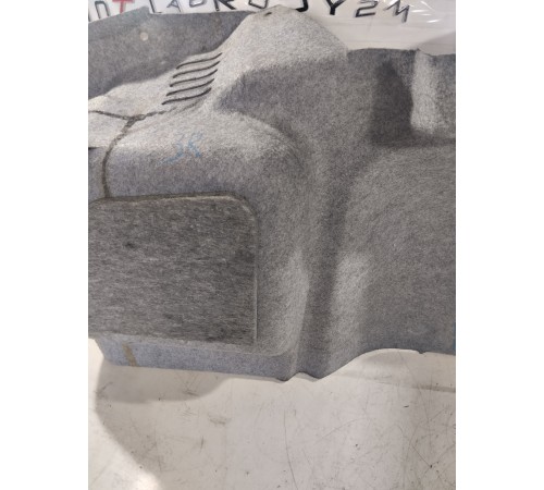 Обшивка багажника правая