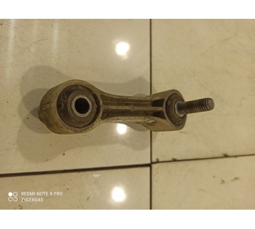 Стойка стабилизатора задняя