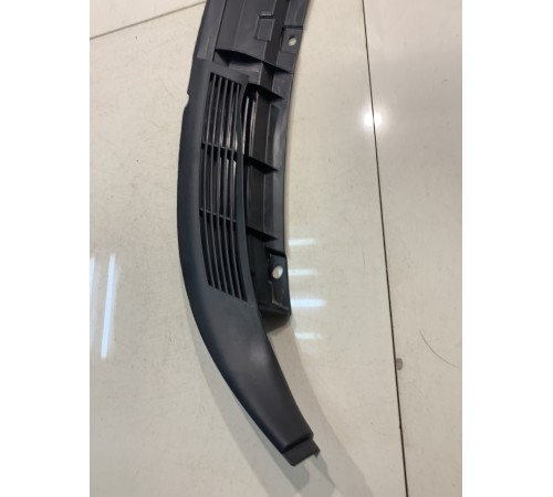 Внутренняя накладка задней полки