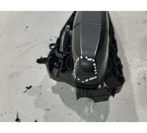 Ручка двери (задняя левая внешняя)