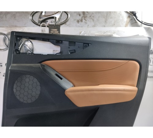 Обшивка двери задняя правая