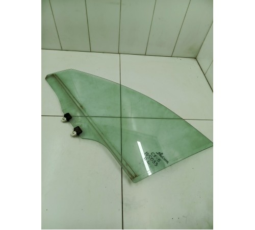 Стекло двери переднее левое