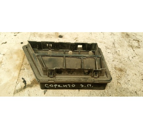 Воздуховод кузовной задний правый