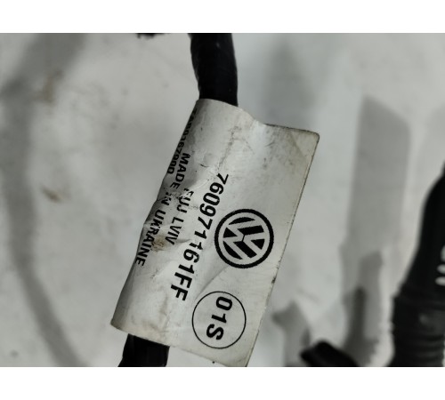 Электропроводка двери (передняя левая)