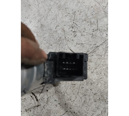 Моторчик панорамной крыши люка задний