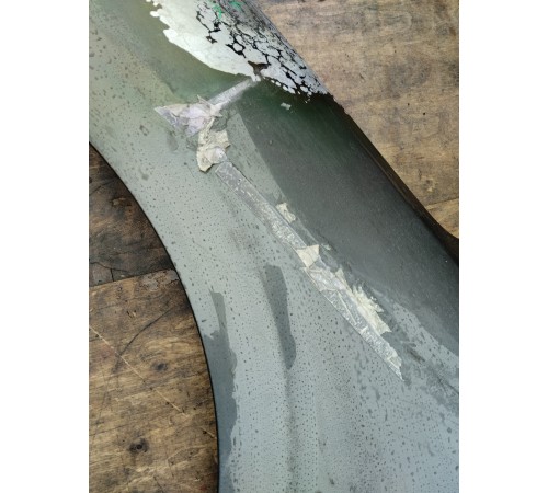 Крыло переднее левое