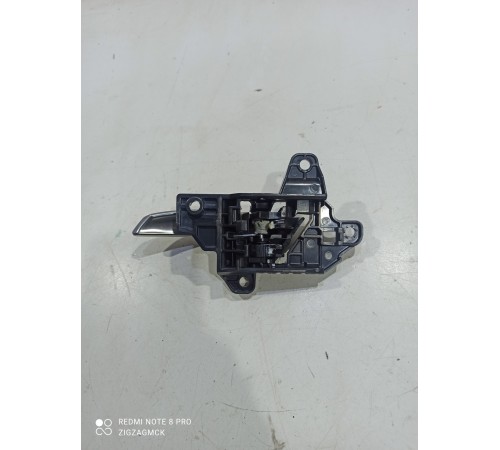 Ручка двери (передняя правая внутренняя)