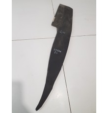 Уплотнитель крыла правый