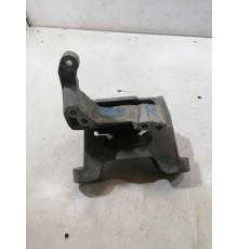 Опора двигателя правая