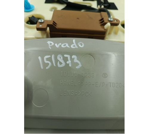 Плафон освещения салона