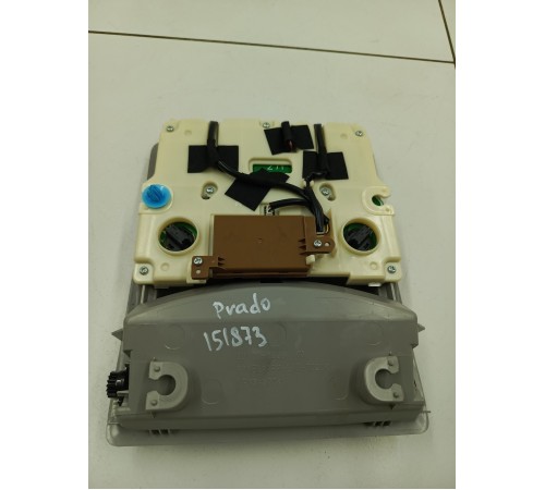 Плафон освещения салона