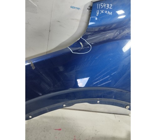 Крыло переднее левое