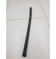 Уплотнитель стекла задний правый