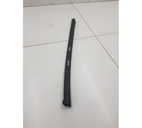 Уплотнитель стекла задний правый