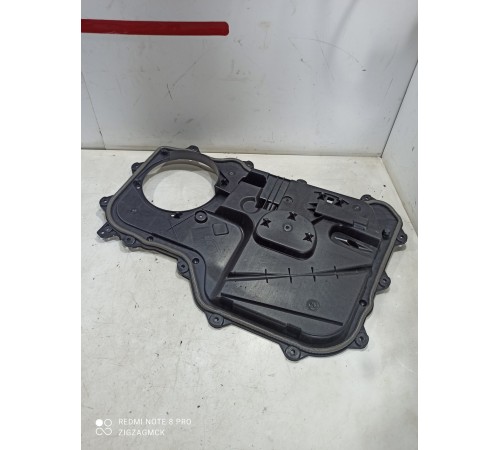 Панель двери передняя левая внутренняя