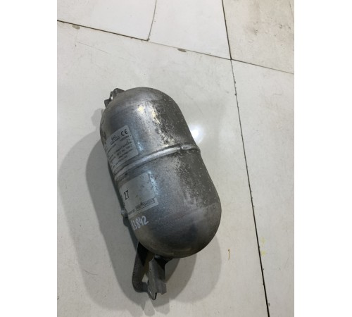 Ресивер пневмоподвески вакуумный задний левый