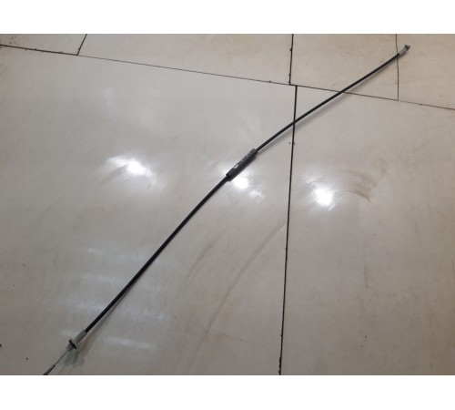 Тросик замка двери(левый средний)