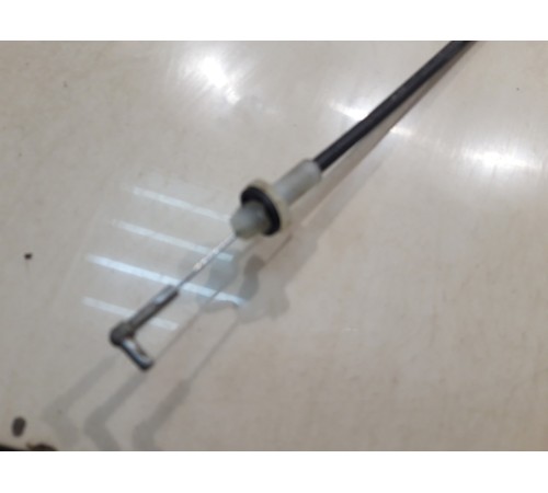 Тросик замка двери(левый средний)