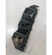 Кронштейн переднего бампера правый