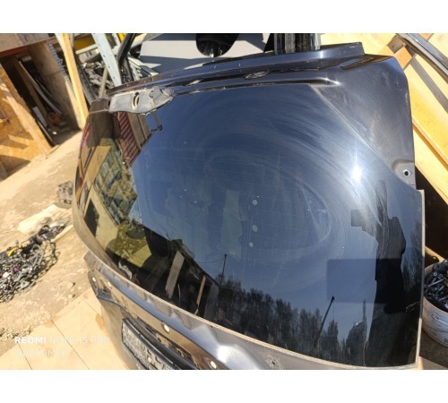 Крышка багажника (пятая дверь)