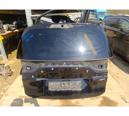 Крышка багажника (пятая дверь)