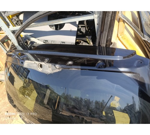 Крышка багажника (пятая дверь)