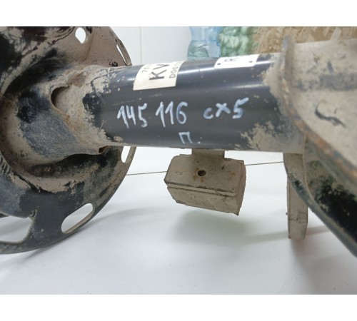 Амортизатор подвески передний правый в сборе