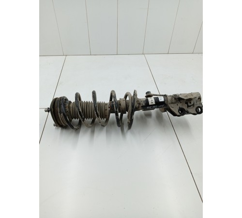 Амортизатор подвески передний правый в сборе