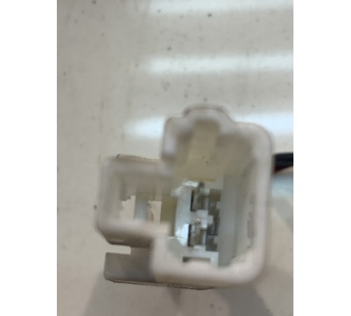 Кнопка открывания лючка бензобака