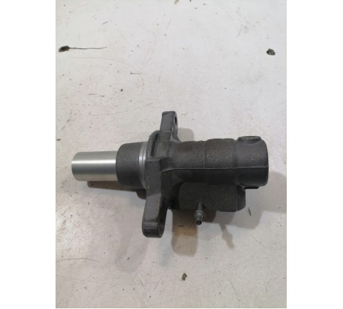 Главный тормозной цилиндр