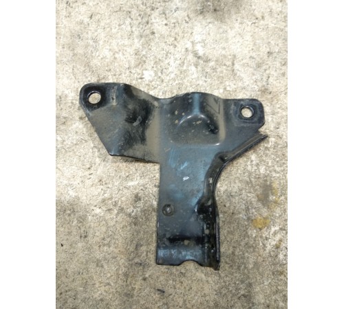 Кронштейн впускного коллектора боковой