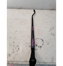 Поводок стеклоочистителя правый