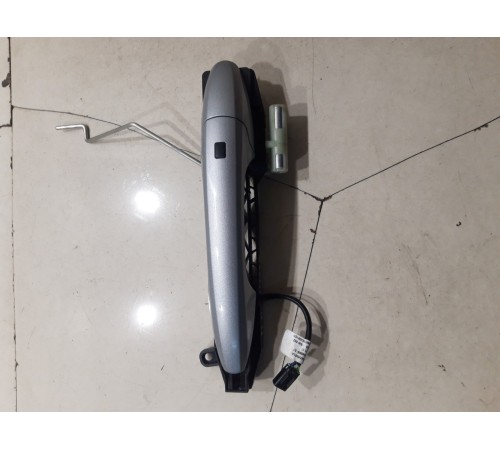 Ручка двери (передняя правая внешняя)