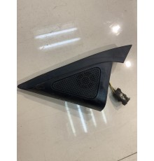 Уголок двери (с динамиком) (передний, левый)