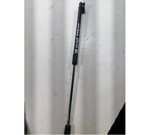 Амортизатор крышки багажника