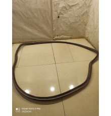 Уплотнитель багажника