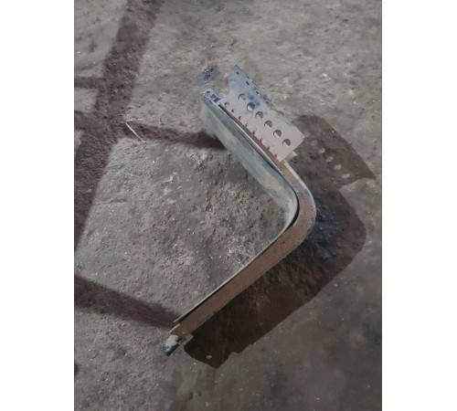 Кронштейн крепление топливного бака