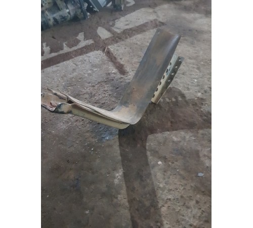 Кронштейн крепление топливного бака