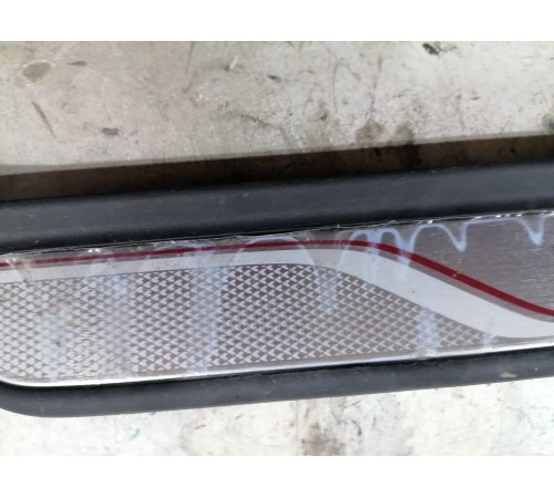 Накладка порога с подсветкой задняя левая